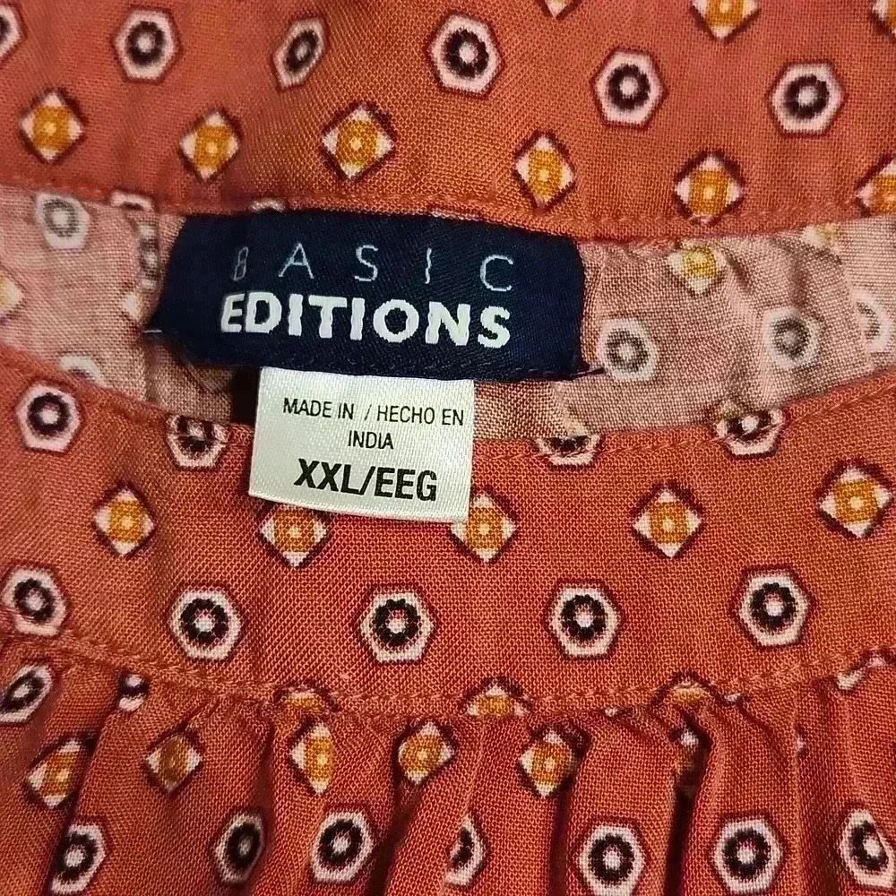 Basic Editions Patterned Lightweight Blouse with Ruffle Cuffs - Picture 7 of 9